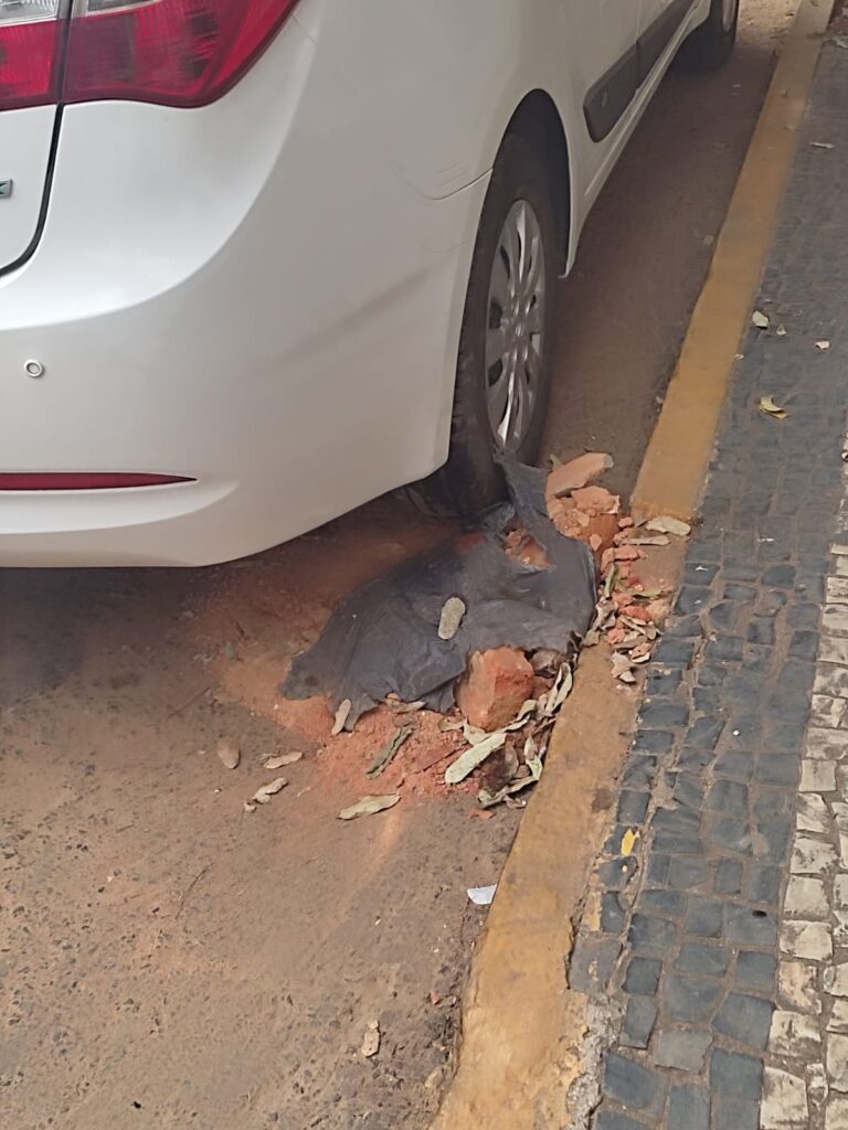 2-1-768x1024 Enquanto a cidade seca, o violão toca e a picanha assa