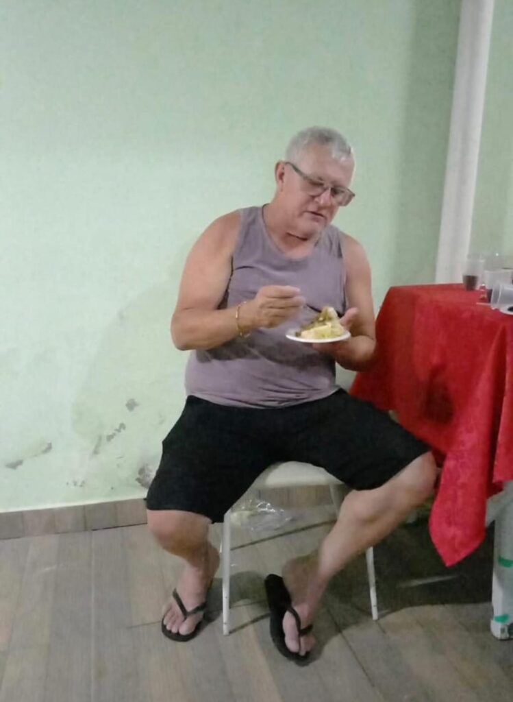 12-749x1024 Caixote: Um Ano de Saudades, Uma Eternidade de Memórias