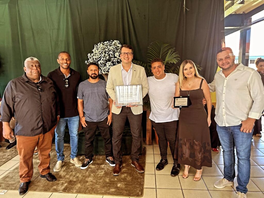 2-3-1024x768 Sessão Solene em Itaperuna Homenageia Savinho pelo Impacto na Saúde Pública