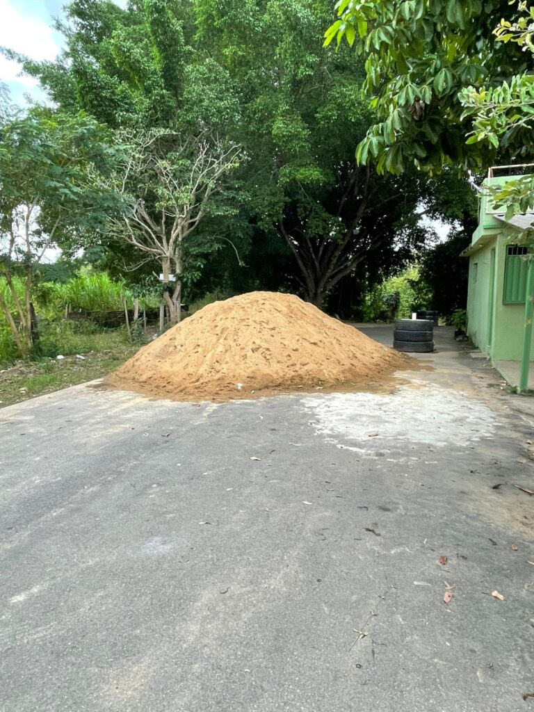 3-768x1024 O Trabalho Está Literalmente Parado: Quando a Bola Chega Primeiro Que a Ação