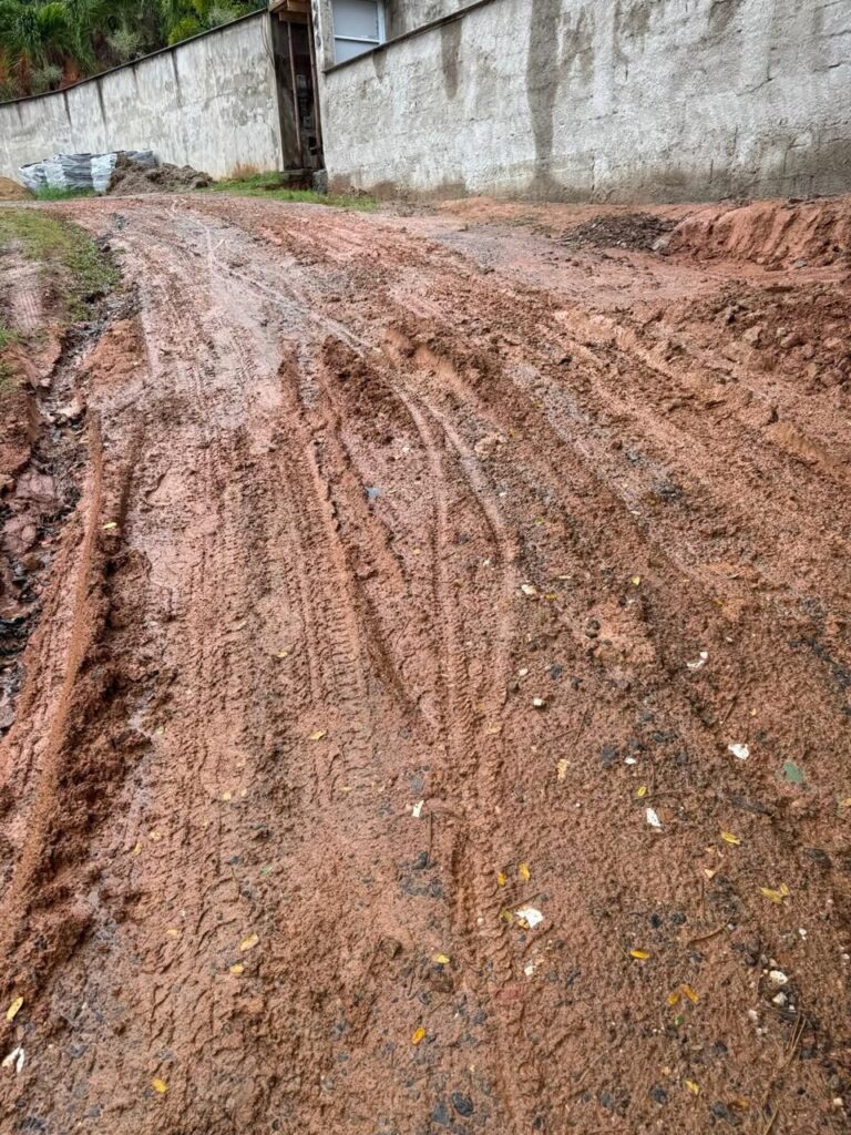 rua-5-768x1024 🔎 A Seletividade do Asfalto Custa Caro para a Sociedade