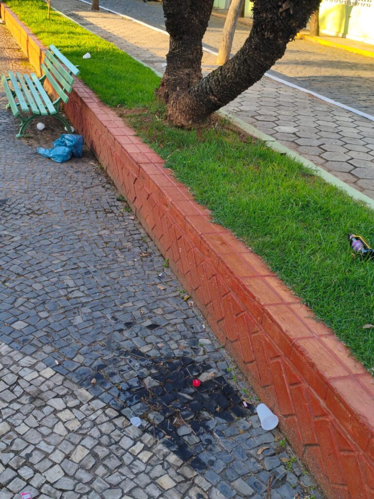 WhatsApp-Image-2026-02-01-at-08.11.37-768x1024 Pracinha da Bíblia: Reunião Tem, Foto Tem, Post Tem. Solução Mesmo, Ainda Não.